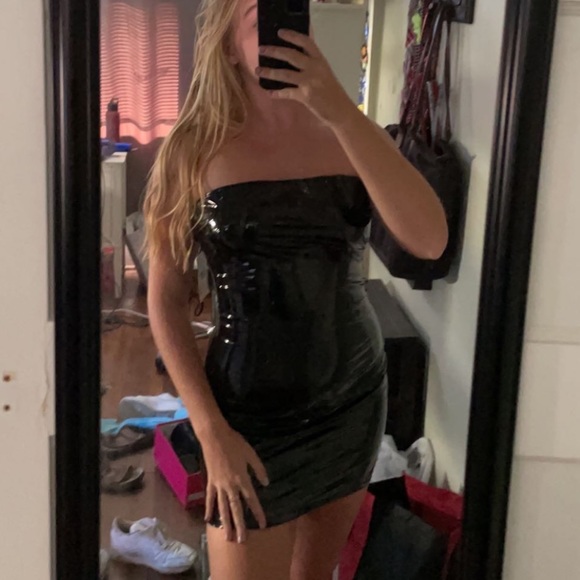 Tiger Mist Kyra Vinyl Dress in Black - Picture 6 of 9